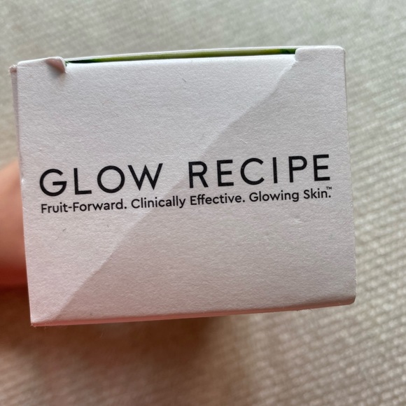Glow recipe guava vitamin c bright - eye gel cream 0.5 oz - Picture 2 of 8